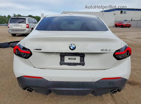 3MW33CM03P8D24735 2023 BMW OTHER White უკანა ხედი
