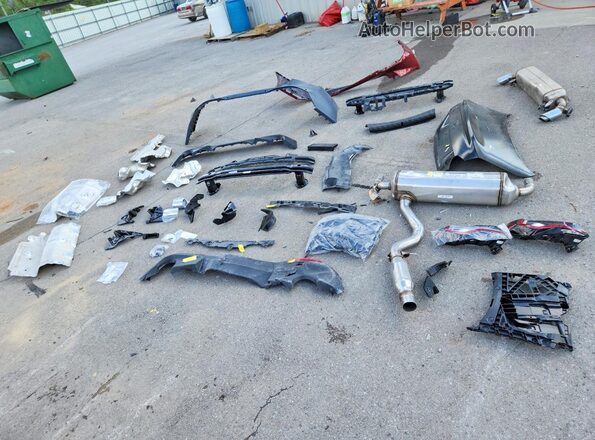 3MW33CM04S8F51683 2025 BMW 2 SERIES Red ძრავის განყოფილების ხედი