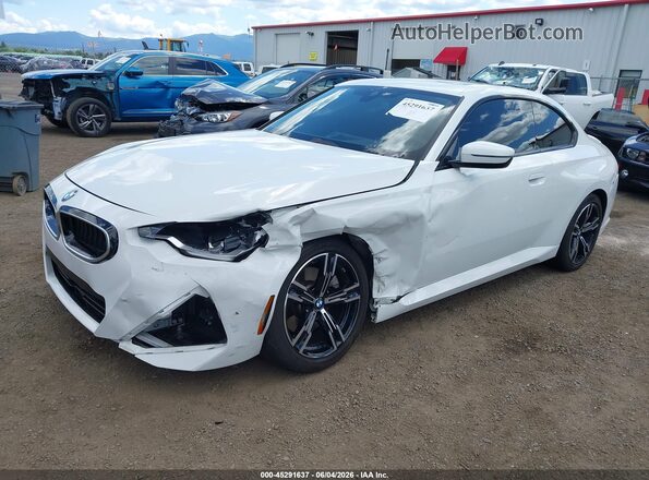 3MW33CM08S8F66090 2025 BMW 2 SERIES White Передня ліва чверть