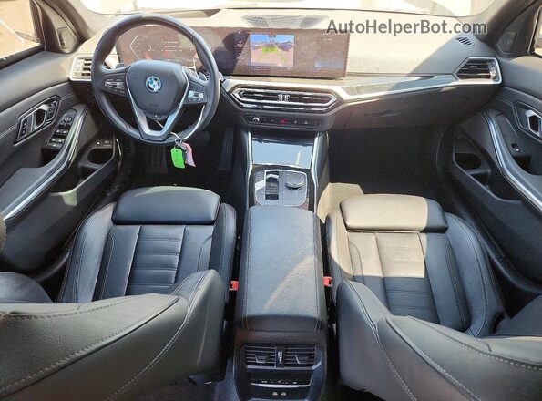 3MW39FF00P8C94462 2023 BMW 3 SERIES Gray Widok deski rozdzielczej