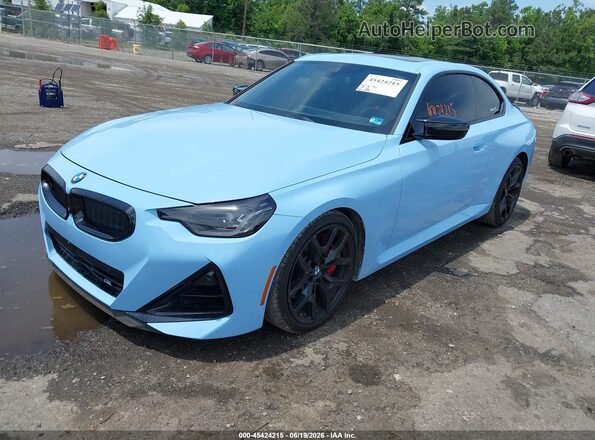 3MW43CM05S8F24979 2025 BMW M2 Blue Vista tres cuartos delantera izquierda