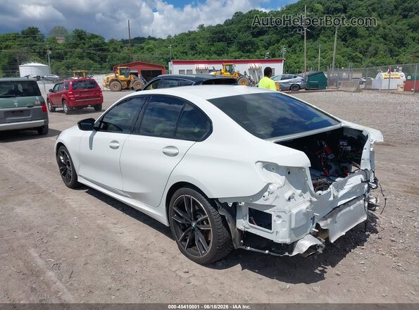 3MW49FF06P8C88735 2023 BMW M3 White Հետևի ձախ