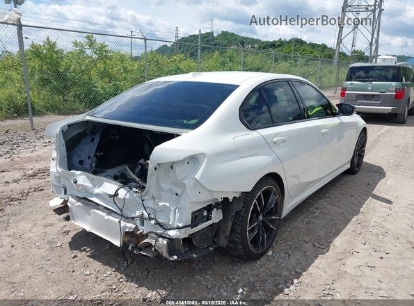 3MW49FF06P8C88735 2023 BMW M3 White Հետևի աջ