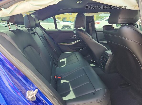 3MW49FS06R8D92487 2024 BMW M3 Blue უკანა სავარძლების ხედი