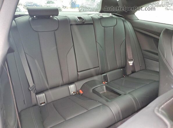 3MW53CM00R8E73812 2024 BMW M2 Blue უკანა სავარძლების ხედი