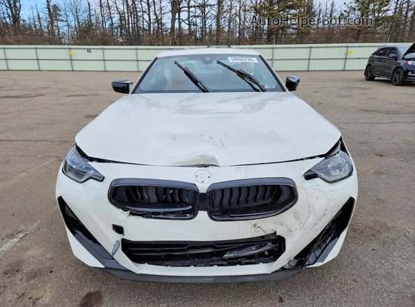 3MW53CM07R8E86752 2024 BMW M2 White წინა ხედი