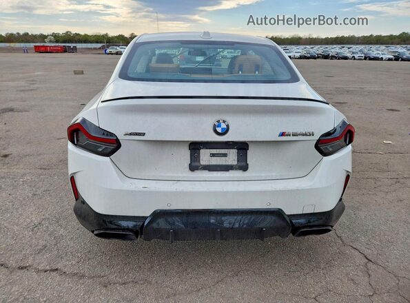 3MW53CM07R8E86752 2024 BMW M2 White უკანა ხედი
