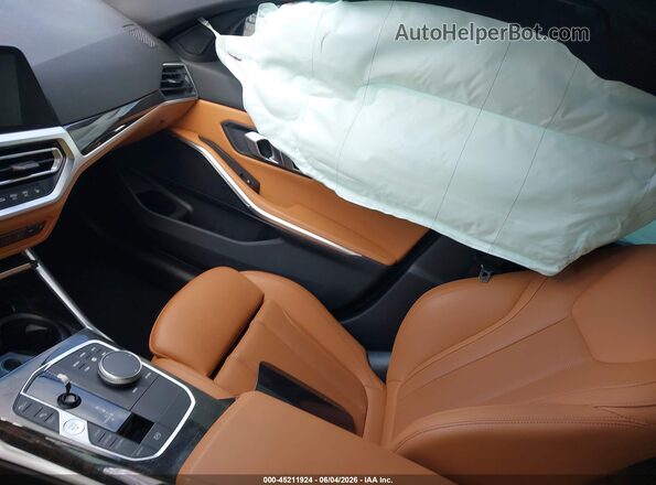 3MW5R1J00N8C69772 2022 BMW 3 SERIES Gray Widok wnętrza z przodu
