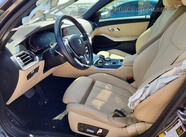 3MW5R1J04M8C08939 2021 BMW 3 SERIES Gray Front interior view