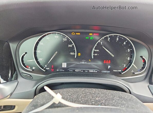 3MW5R1J06L8B04810 2020 BMW 3 SERIES White ხელსაწყოთა პანელის ხედი
