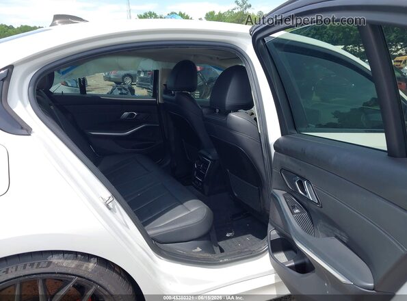 3MW5R1J52K8A03659 2019 BMW 3 SERIES White Widok naklejki z numerem VIN