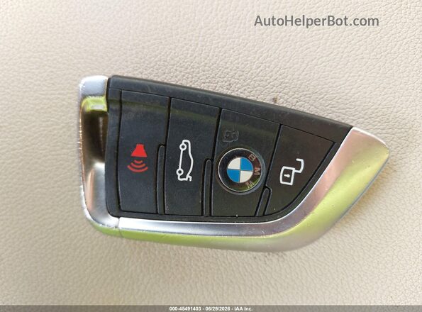 3MW5R7J09L8B45676 2020 BMW 3 SERIES Black Dashboard view