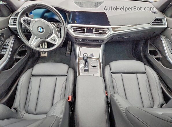 3MW5U7J05M8B63463 2021 BMW M3 Серый Вид панели приборов