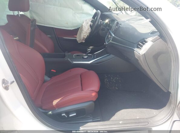3MW5U9J00N8C75715 2022 BMW M3 White Вид салону спереду