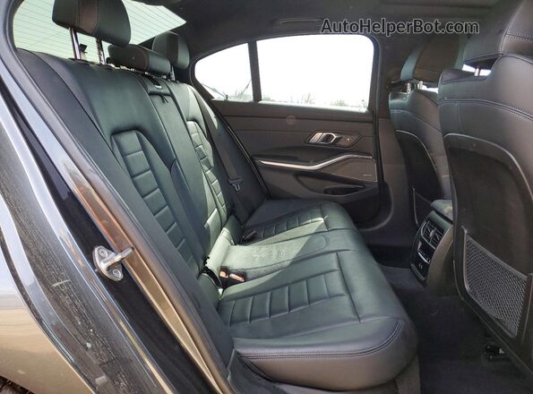 3MW5U9J07N8C29797 2022 BMW M3 Gray Հետևի նստատեղերի տեսք