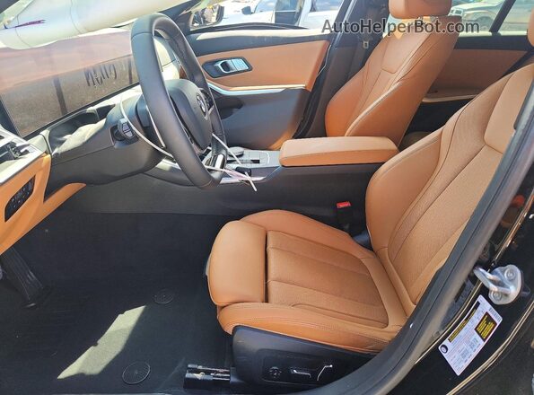 3MW69CW02S8F28511 2025 BMW 3 SERIES Черный Вид салона спереди