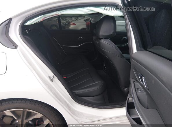 3MW69CW04S8F76298 2025 BMW 3 SERIES White Widok naklejki z numerem VIN