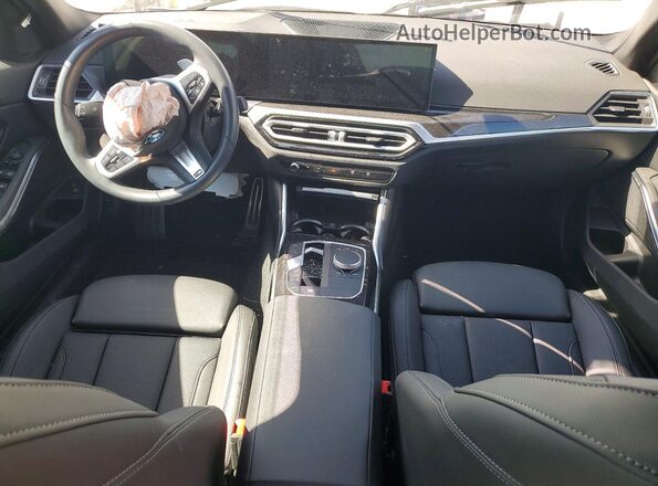 3MW69FF00R8E55621 2024 BMW OTHER Белый Вид панели приборов