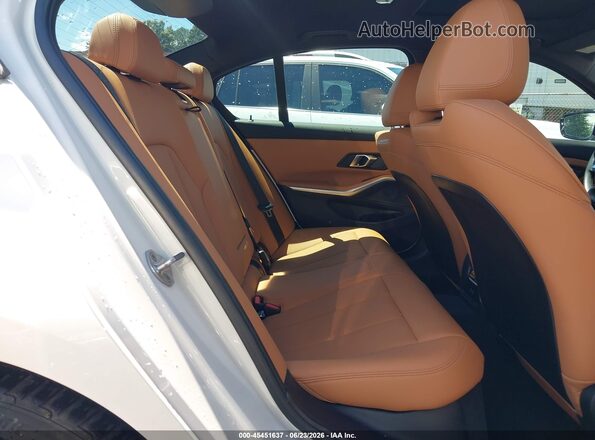 3MW69FF03R8E06364 2024 BMW 3 SERIES White Widok naklejki z numerem VIN