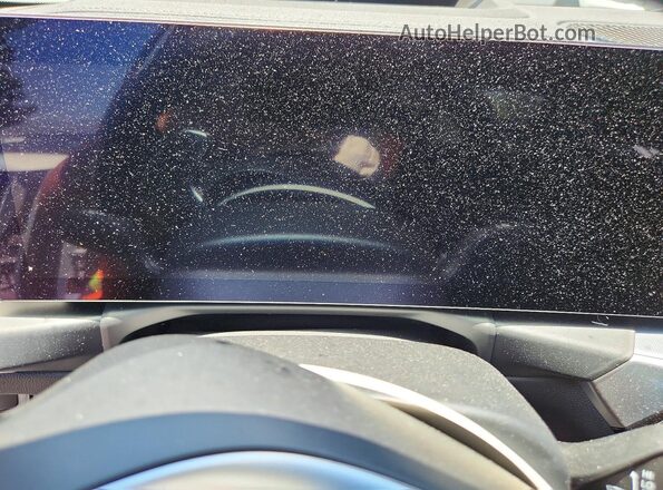 3MW69FF08R8E55673 2024 BMW 7 SERIES Gray ხელსაწყოთა პანელის ხედი