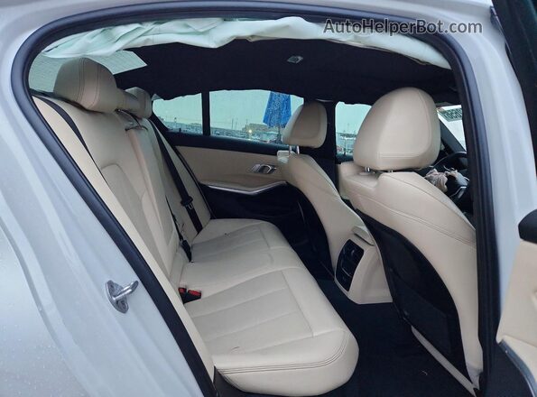 3MW69FF0XP8D19767 2023 BMW OTHER White უკანა სავარძლების ხედი
