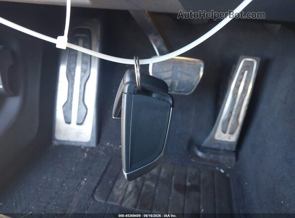 3MW69FT00T8F98483 2026 BMW M3 Black Առջևի վահանակի տեսք