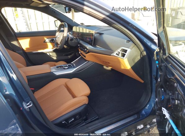 3MW89CW00S8F00229 2025 BMW 3 SERIES Gray Widok wnętrza z przodu