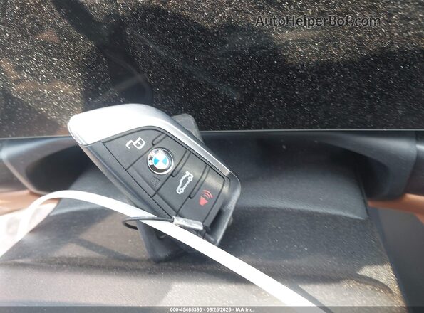 3MW89CW01T8G14029 2026 BMW 3 SERIES Black Vista del salpicadero
