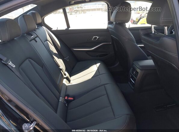 3MW89FF00R8E67020 2024 BMW 3 SERIES Black VIN კოდის სტიკერის ხედი