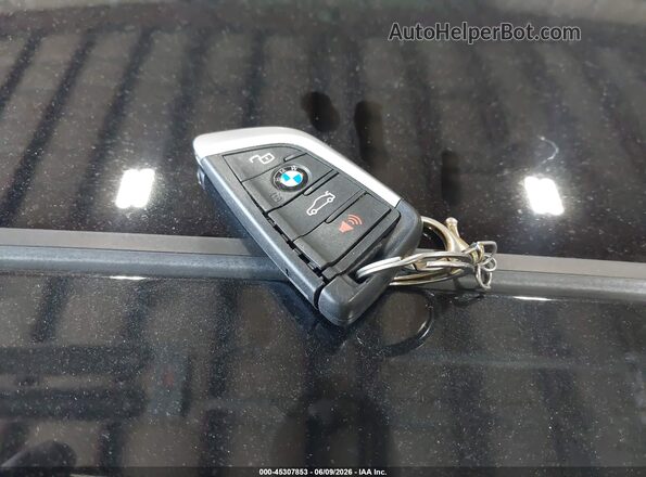 3MW89FF03P8D53333 2023 BMW 3 SERIES Черный Вид панели приборов