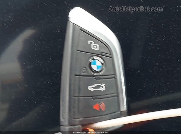 3MW89FF04P8D52787 2023 BMW 3 SERIES Silver Widok deski rozdzielczej