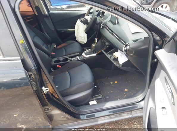 3MYDLBYV0HY190017 2017 TOYOTA YARIS IA Black Front interior view