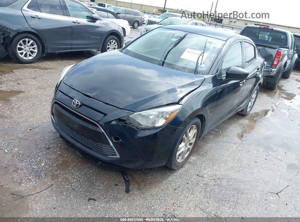 3MYDLBYV0HY190017 2017 TOYOTA YARIS IA Black Front left