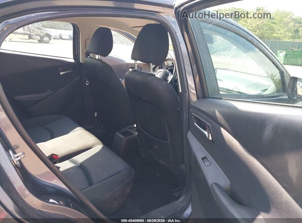 3MYDLBYV0HY190907 2017 TOYOTA YARIS IA Gray VIN կոդի պիտակի տեսք