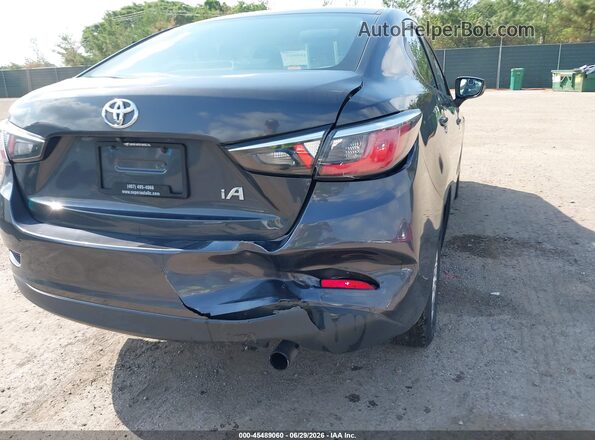 3MYDLBYV0HY190907 2017 TOYOTA YARIS IA Gray Դիմացի տեսք