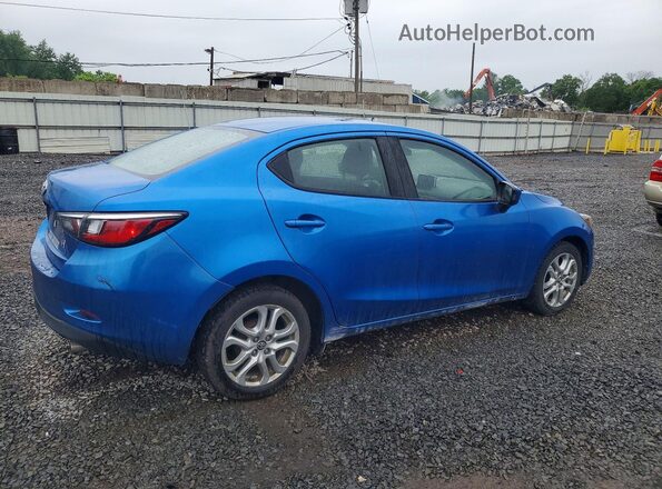 3MYDLBYV0JY301512 2018 TOYOTA YARIS Blue Tył prawy