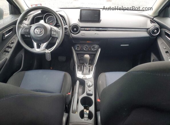 3MYDLBYV0JY301512 2018 TOYOTA YARIS Blue Widok deski rozdzielczej