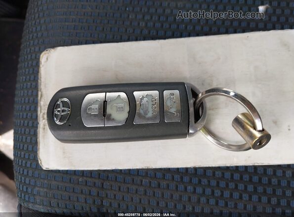 3MYDLBYV0JY302143 2018 TOYOTA YARIS IA Blue Вид панелі приладів