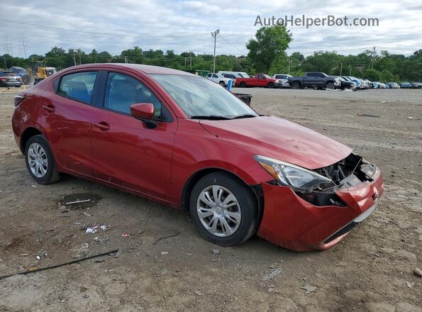 3MYDLBYV0KY518916 2019 TOYOTA YARIS Red Передня права чверть