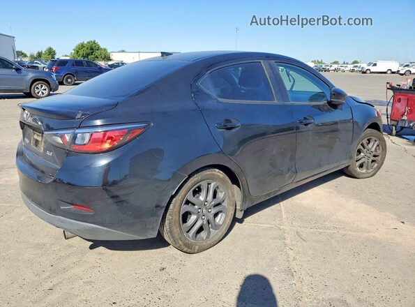 3MYDLBYV0KY519094 2019 TOYOTA YARIS Black Rear right