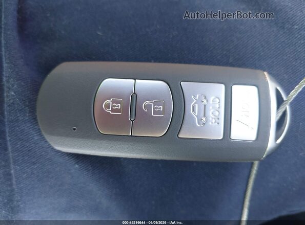 3MYDLBYV1JY330050 2018 TOYOTA YARIS IA Белый Вид панели приборов