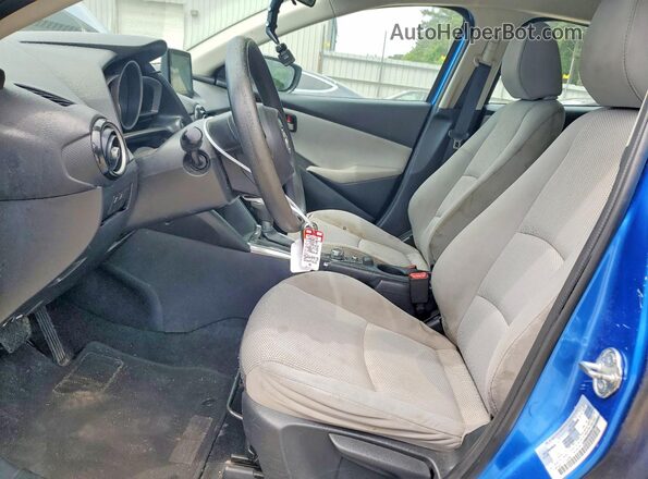 3MYDLBYV1KY522893 2019 TOYOTA YARIS Blue Widok wnętrza z przodu