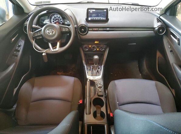 3MYDLBYV1KY524353 2019 TOYOTA YARIS White 