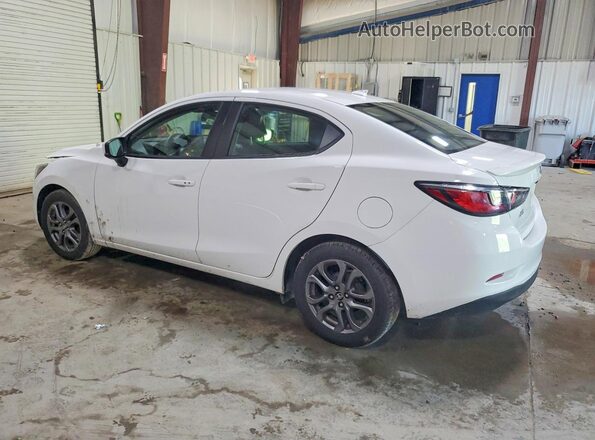 3MYDLBYV1KY524353 2019 TOYOTA YARIS White 