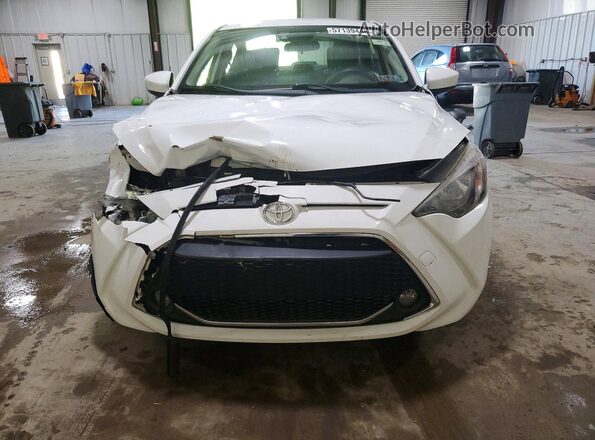 3MYDLBYV1KY524353 2019 TOYOTA YARIS White 
