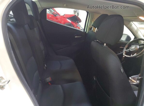 3MYDLBYV1KY524353 2019 TOYOTA YARIS White 
