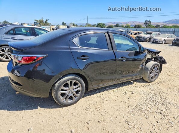 3MYDLBYV1LY710394 2020 TOYOTA YARIS Black უკანა მარჯვენა
