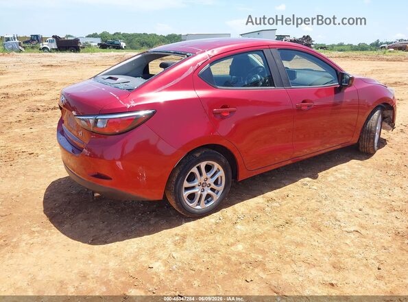 3MYDLBYV2JY306131 2018 TOYOTA YARIS IA Red Հետևի աջ