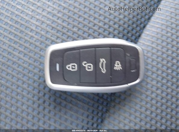 3MYDLBYV2JY317050 2018 TOYOTA YARIS IA Blue Առջևի վահանակի տեսք