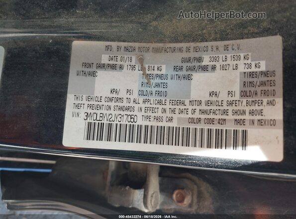 3MYDLBYV2JY317050 2018 TOYOTA YARIS IA Blue Շարժիչի բաժամունքի տեսք
